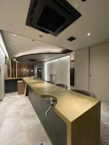 真鍮の色を生かすためのポイントを紹介〜おすすめの左官材料もご紹介〜