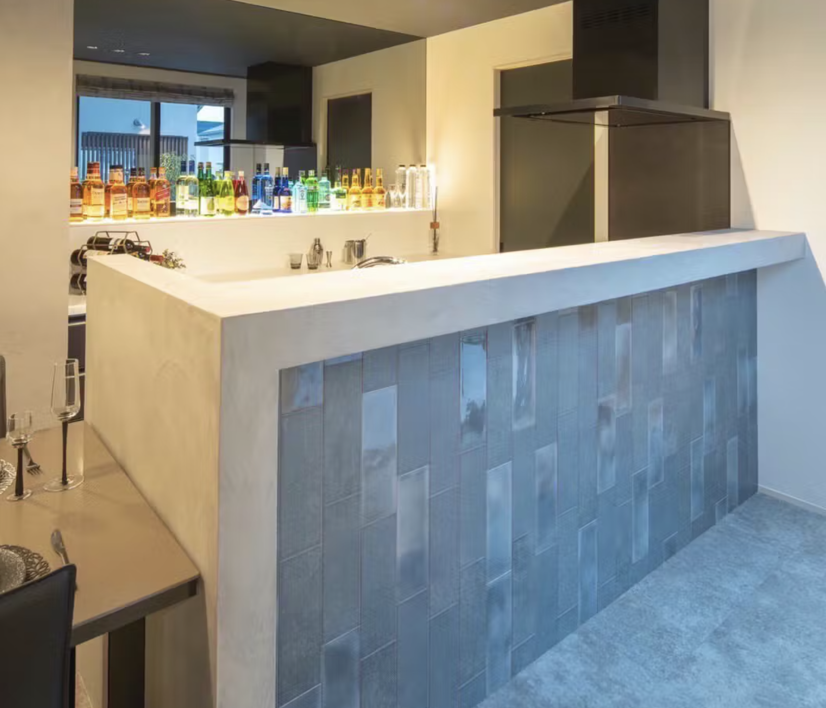 「腰壁」と「モールテックス」は相性ピッタリ！住宅のキッチンに用いる魅力について