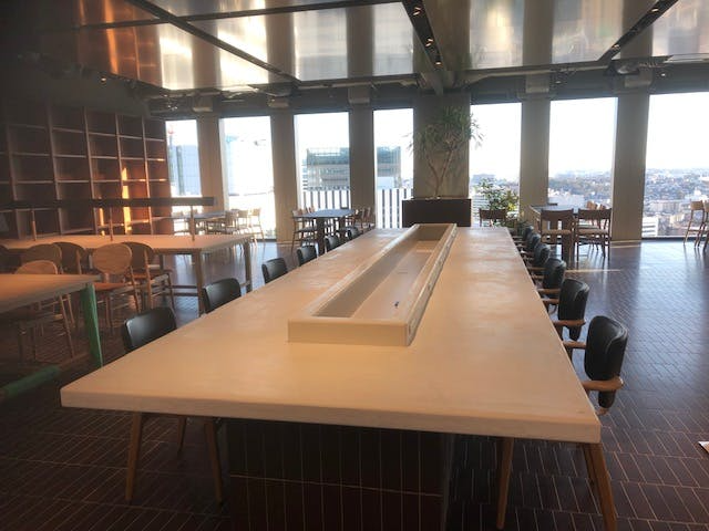 モールテックスでオフィスのモダンさアップ！　若井技建様施工事例