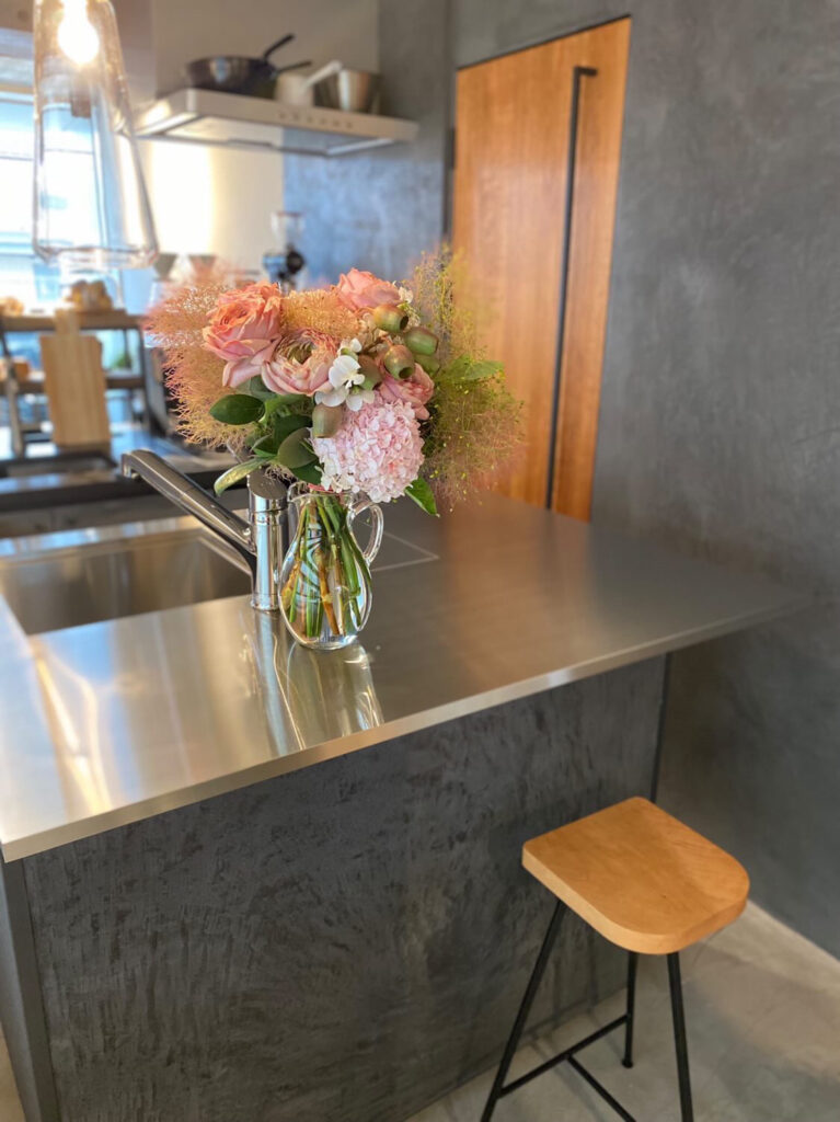 モールテックスでキッチンをオシャレな空間に！　sanspoint様施工事例