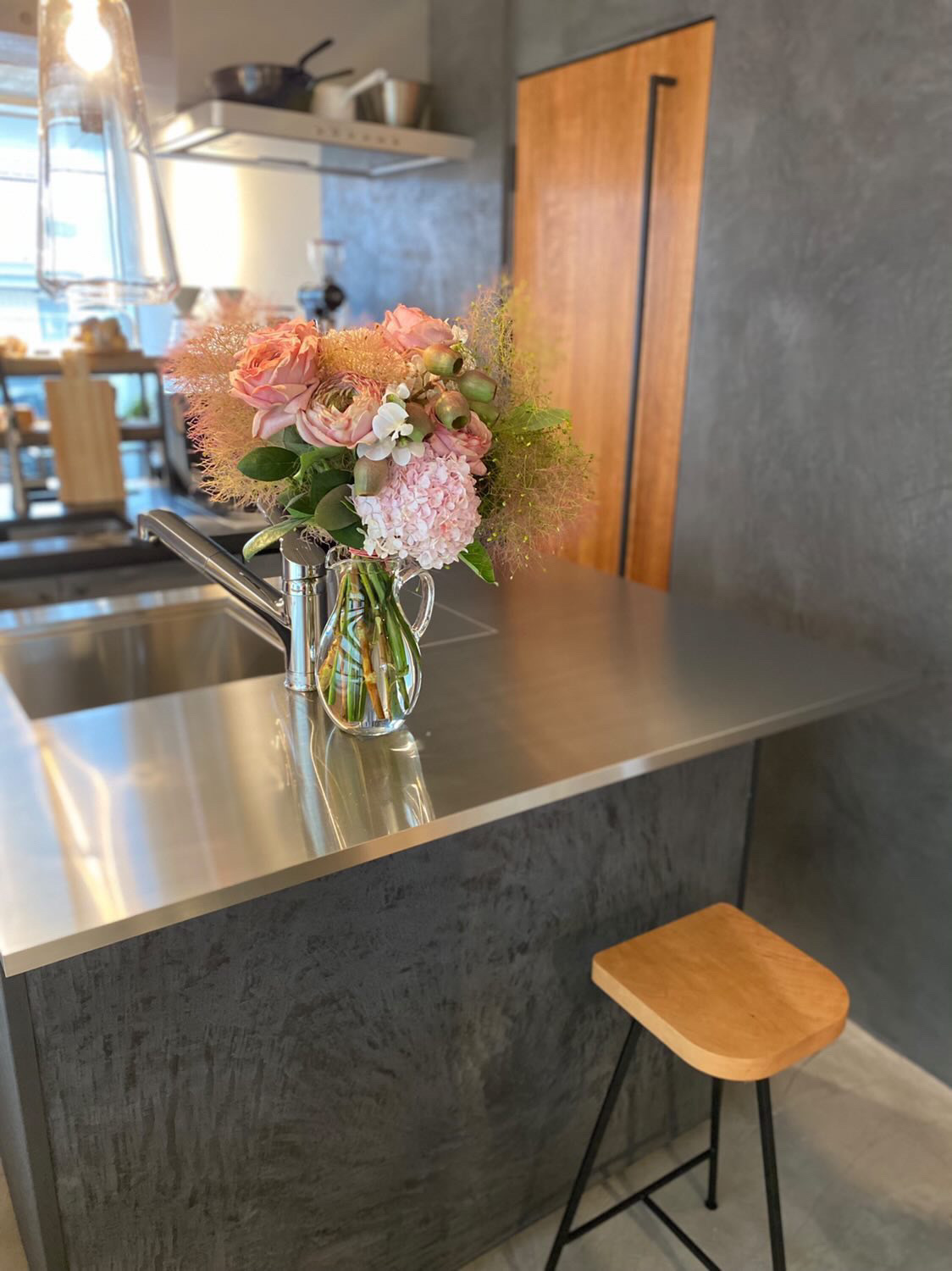 モールテックスでキッチンをオシャレな空間に！　sanspoint様施工事例