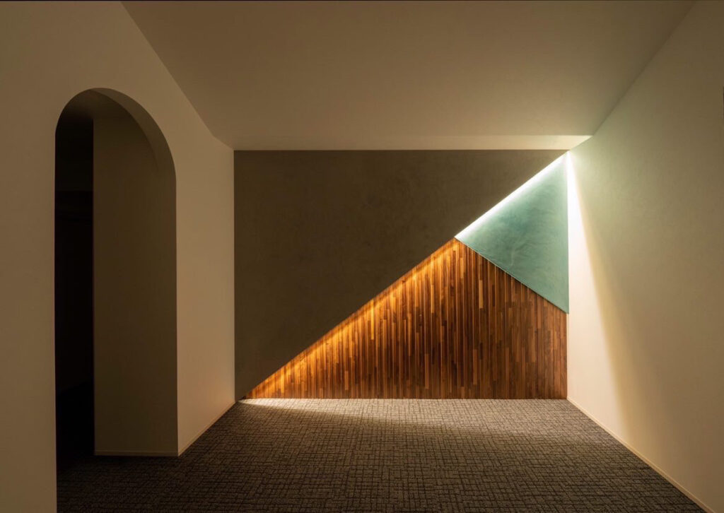 グレー×ターコイズブルーのモールテックスでおしゃれな空間に！　リペイン工房様施工事例