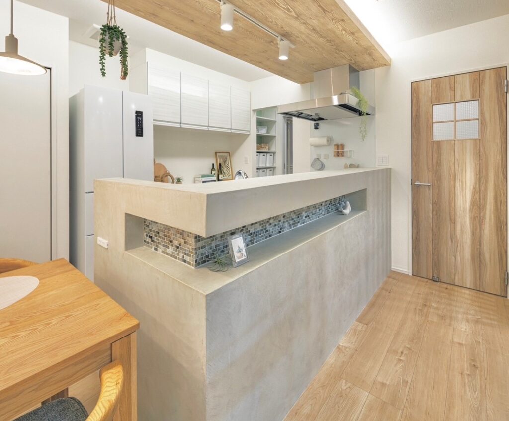 キッチンをモールテックスで素敵に！　株式会社カワケン様｜神奈川県　施工事例