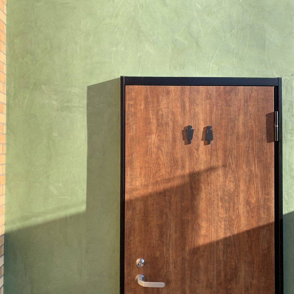 モールテックスで仕上げたトイレ