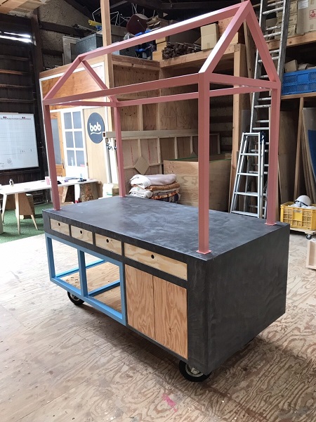 モールテックスのデザイン性をいかしたテーブル　2020/02　TOMITA様