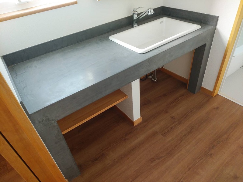 モールテックスで存在感をだした洗面台　2020/02
