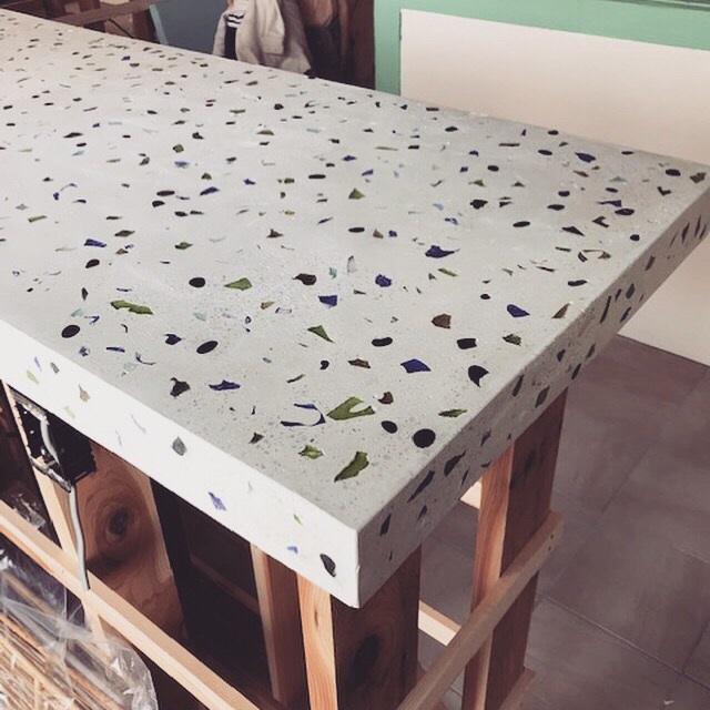 ビールストーンのカウンター　飲食店にて