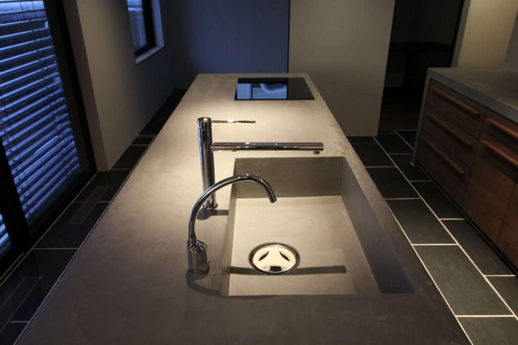 モールテックスでキッチンに上品さを　Design office T様